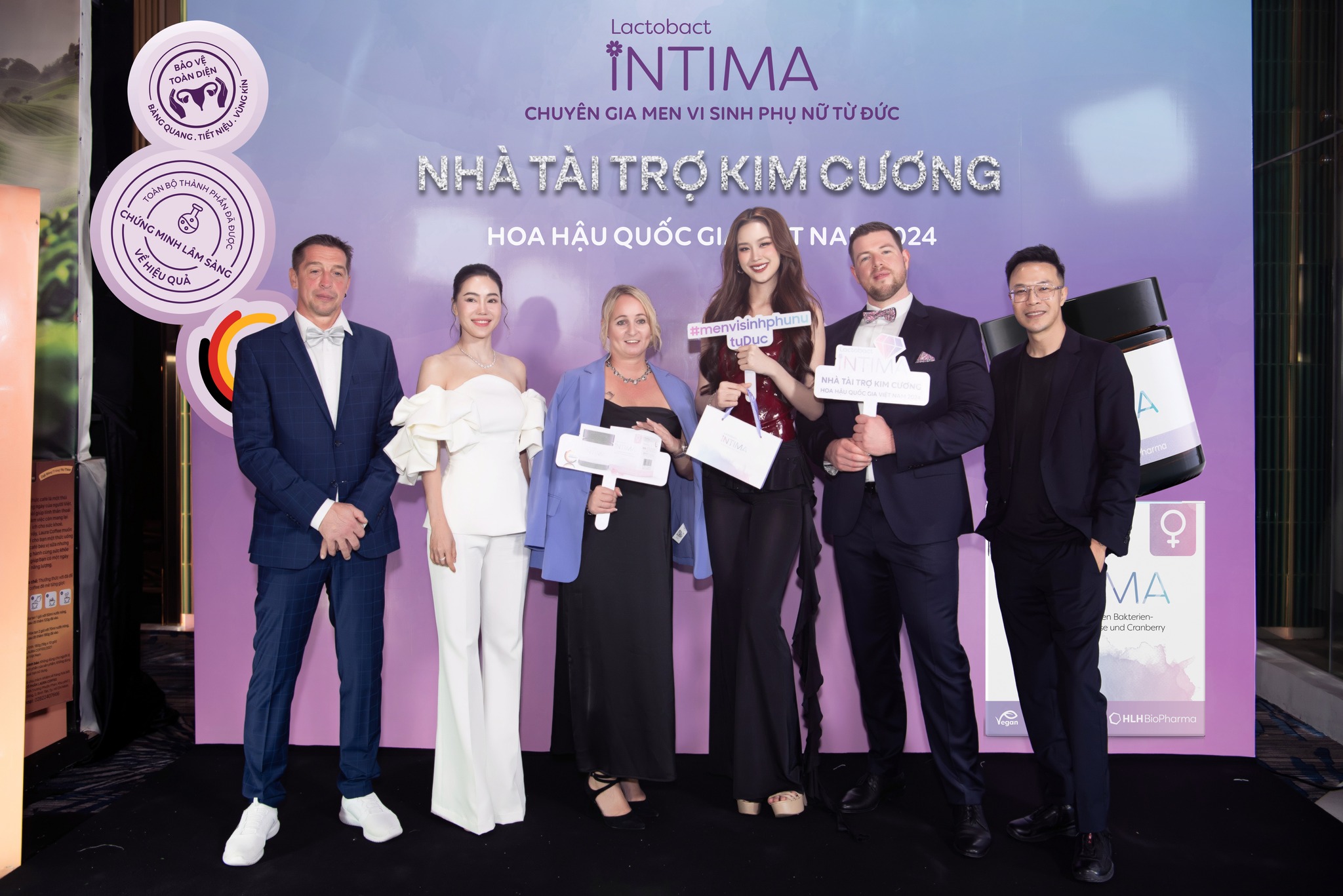 LACTOBACT INTIMA - CHUYÊN GIA MEN VI SINH PHỤ NỮ TỪ ĐỨC SÁNH BƯỚC CÙNG DÀN CELEBS TRONG ĐÊM VBFF X-MODE VÀ GÂY ẤN TƯỢNG TẠI ĐÊM NHẠC TRI ÂN "TỰ HÀO VIỆT NAM"